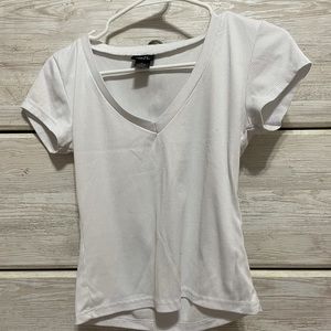 Rue 21 white v neck shirt